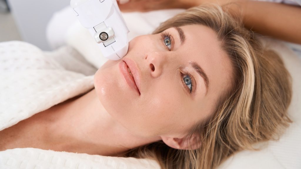 O ultrassom microfocado e seus efeitos colaterais: o que você precisa saber